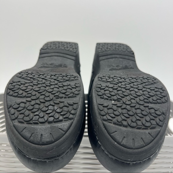 I’ve never worn! Dansko Professional XP 2.0 Clogs Matte Black Size 38 - Picture 11 of 13